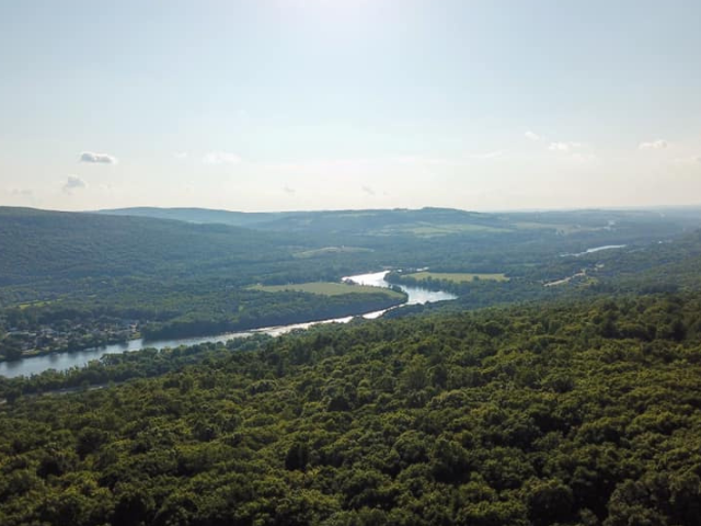 Ariel photo of the Mohawk River Valley at Glenville facing west towards Amsterdam. 
