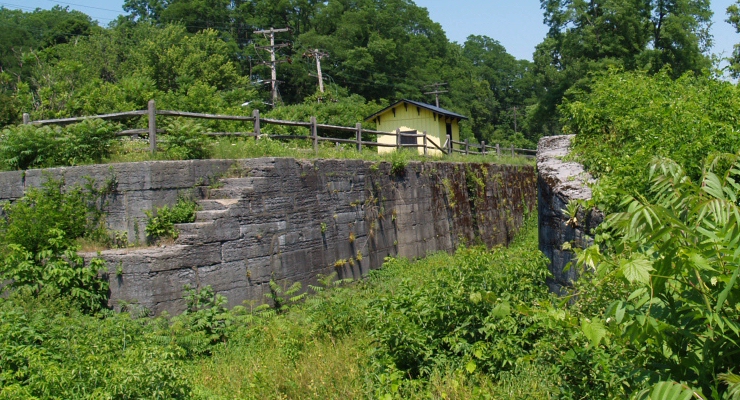 Photo of the Mohawk Hudson Bike-Hike Trail near Patersonville, NY along the Erie Barge Canal.