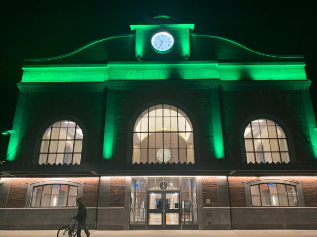 Schenectady Amtrak Station Lit in Green in Support of Veterans